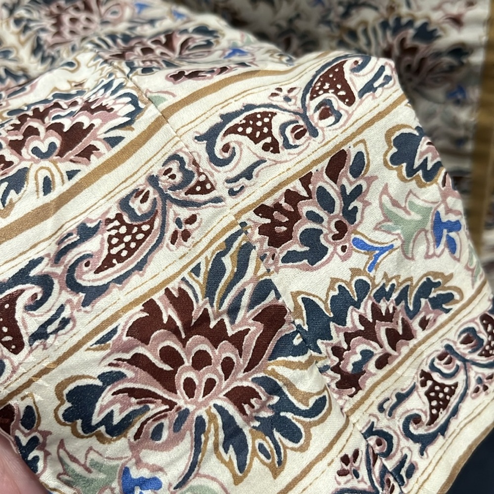 Floral Patterned Women's Jacket - Picture 4 of 7